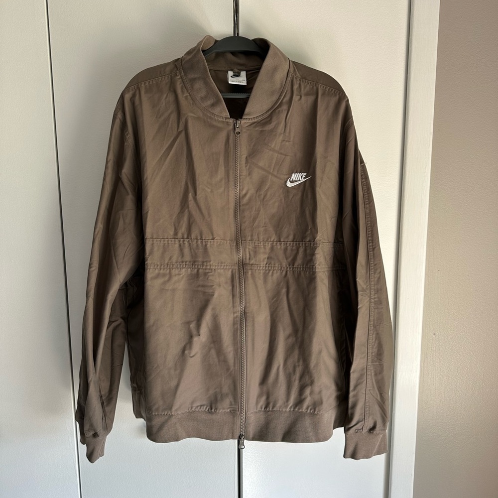 Men’s Nike Windbreaker Taupe Jacket XXL Brand New